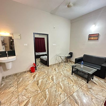 Готель Zahir Residency Kondotty Екстер'єр фото