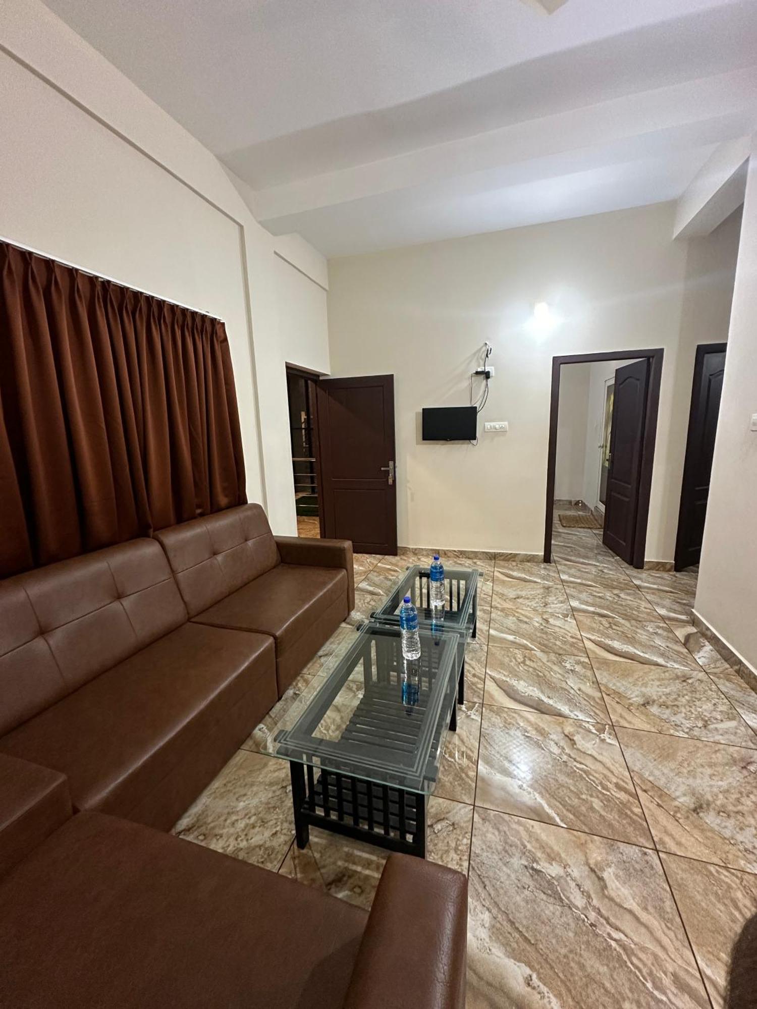 Готель Zahir Residency Kondotty Екстер'єр фото