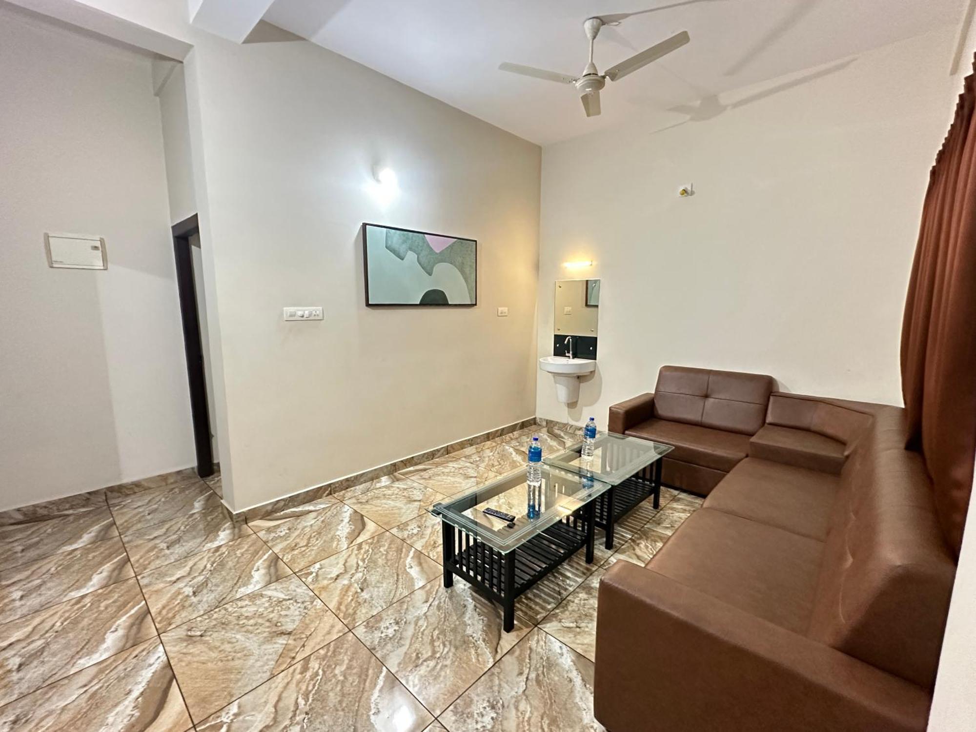 Готель Zahir Residency Kondotty Екстер'єр фото