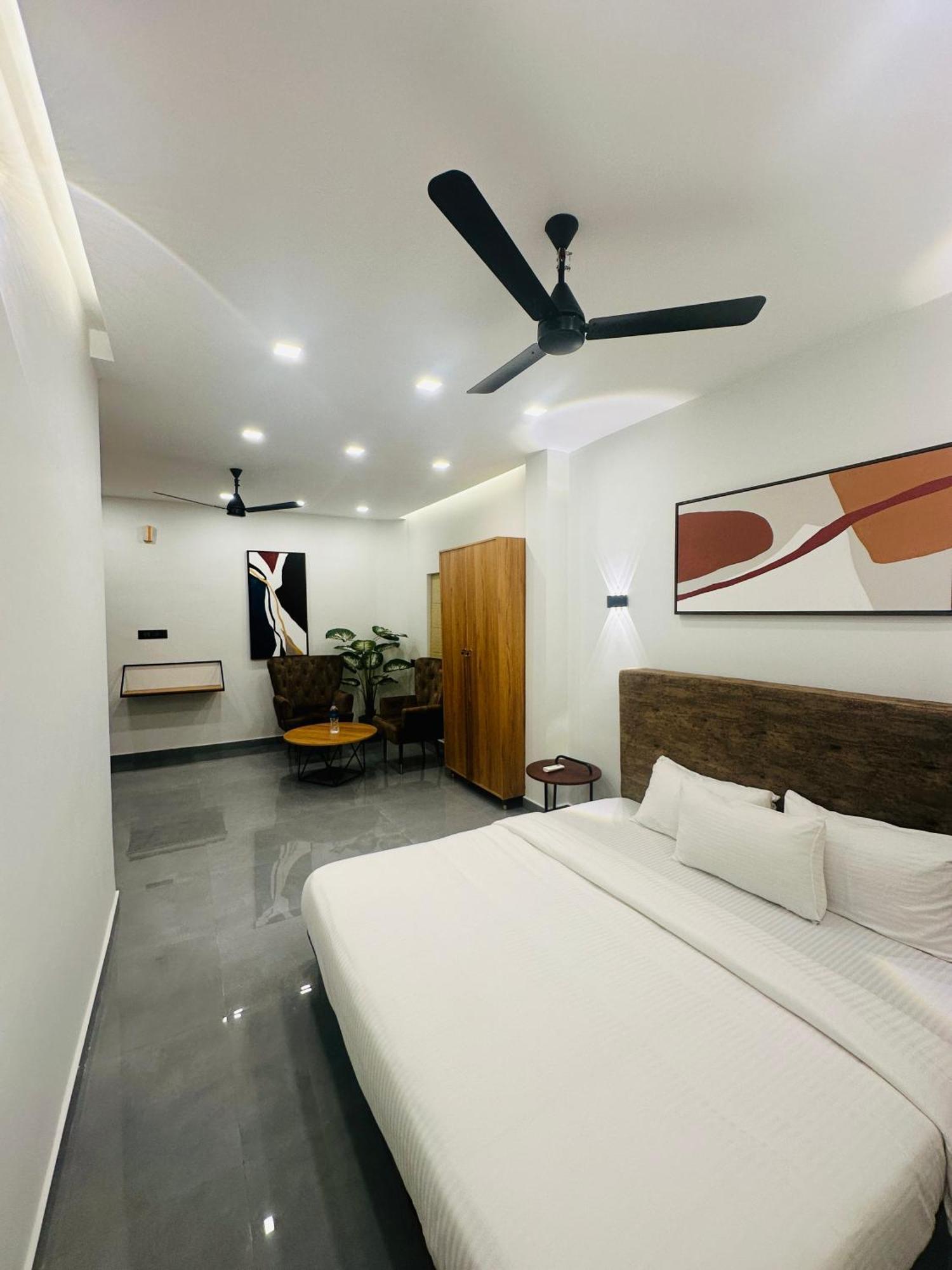 Готель Zahir Residency Kondotty Екстер'єр фото