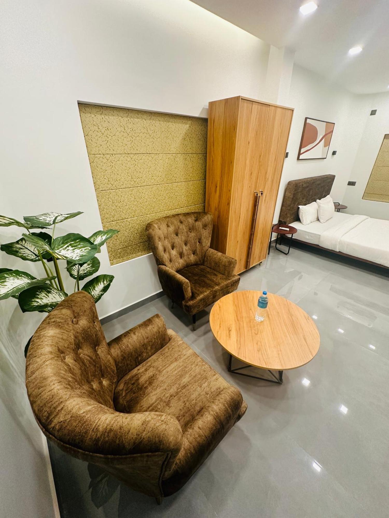 Готель Zahir Residency Kondotty Екстер'єр фото